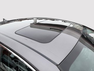 2023 Toyota Camry Hybrid SE