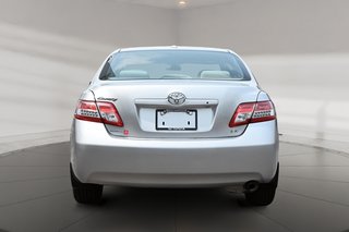 2011 Toyota Camry 2011 LE + SEULEMENT 83566 KM