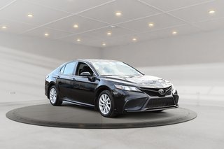 Toyota Camry SE + SIEGES CHAUFFANT + CAMERA DE RECUL 2021