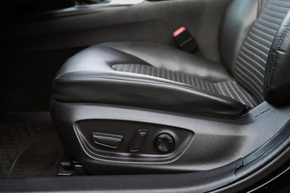 Toyota Camry SE + SIEGES CHAUFFANT + CAMERA DE RECUL 2021