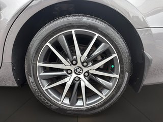 2022 Toyota Camry Hybrid XLE HYBRIDE + CARPLAY + CUIR + TOIT + JBL