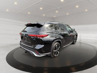 2022 Toyota Highlander XSE AWD + CUIR ROUGE + CARPLAY + TOIT OUVRANT +++
