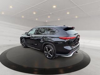 2022 Toyota Highlander XSE AWD + CUIR ROUGE + CARPLAY + TOIT OUVRANT +++