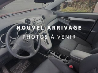 Toyota Matrix + MAGS + AIR CLIMATISÉ + AUTOMATIQUE + WOW! 2009