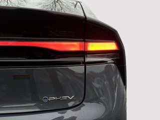 2025 Toyota Prius Plug-In Hybrid XSE