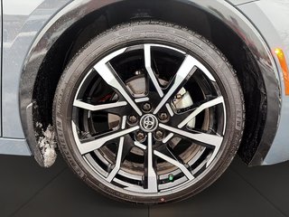 Toyota Prius Plug-In Hybrid XSE + 64 KM D'AUTONOMIE + CUIR + TOIT + DÉMO!! 2025