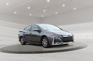 2022 Toyota PRIUS PRIME