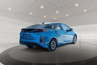 2022 Toyota PRIUS PRIME