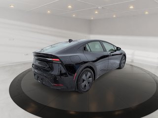 2024 Toyota Prius Plug-in Hybrid SE