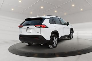 Toyota RAV4 Hybrid XLE 2023