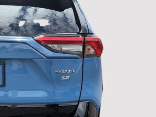 2023 Toyota RAV4 Hybrid SE + CARPLAY + CAMÉRA + SIÈGES CHAUFFANTS + MAGS