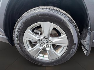 Toyota RAV4 Hybrid XLE AWD + TOIT OUVRANT + CARPLAY + SIÈGE CHAUFFANT 20