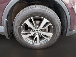 2018 Toyota RAV4 XLE AWD + TOIT + BLUETOOTH + CAMERA RECUL + WOW