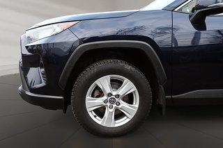 Toyota RAV4 XLE + TOIT OUVRANT + TRACTION INTEGRALE 2019