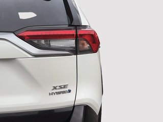 2019 Toyota RAV4 Hybrid XLE