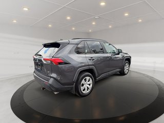 2019 Toyota RAV4 LE + CARPLAY + CAMÉRA RECUL + SIÈGES CHAUFFANTS