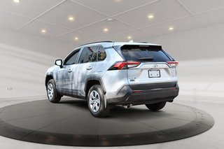 2020 Toyota RAV4 LE + CAMERA + BLUETOOTH + APPLE CARPLAY