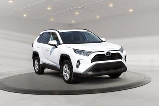 Toyota RAV4 XLE + TOIT OUVRANT + SIEGES CHAUFFANT 2021