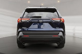 Toyota RAV4  2021