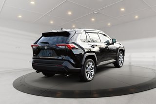 Toyota RAV4 XLE 2021