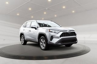 Toyota RAV4 XLE 2021