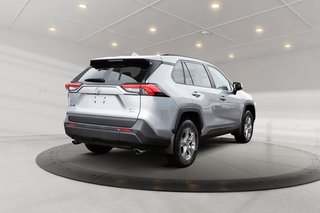 Toyota RAV4 XLE 2021