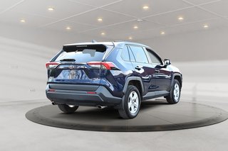 Toyota RAV4 2021 XLE + AWD + TOIT OUVRANT + APPLE CARPLAY 2021