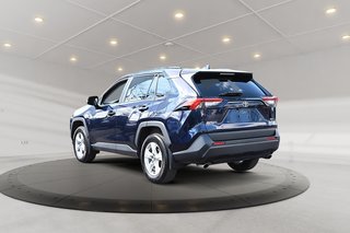 Toyota RAV4 2021 XLE + AWD + TOIT OUVRANT + APPLE CARPLAY 2021