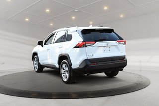 Toyota RAV4 XLE + TOIT OUVRANT + SIEGES CHAUFFANT 2021