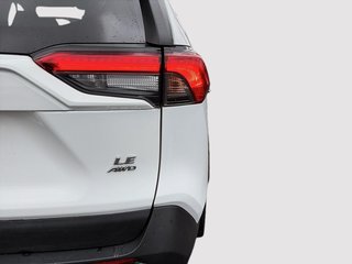 2022 Toyota RAV4 LE AWD + CARPLAY + CAMERA + SIÈGES CHAUFFANTS