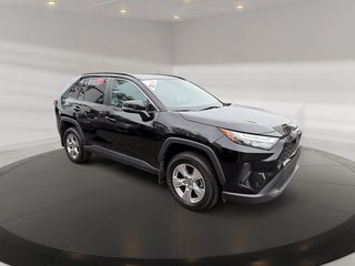 2022 Toyota RAV4 XLE AWD + TOIT OUVRANT + CARPLAY +CAMERA + MAGS