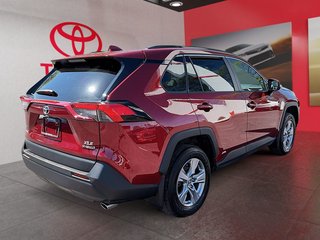 2023 Toyota RAV4 Hybrid XLE + TOIT OUVRANT+ CARPLAY + CAMERA