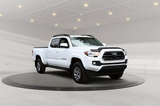 Toyota Tacoma SR5 + V6 + 4 X 4 + DOUBLE CAB 2019