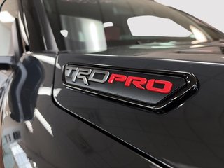 Toyota Tacoma Hybrid TRD PRO + CUIR ROUGE + TOIT + JBL + WOW !!! 2025