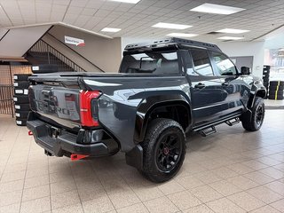 Toyota Tacoma Hybrid TRD PRO + CUIR ROUGE + TOIT + JBL + WOW !!! 2025