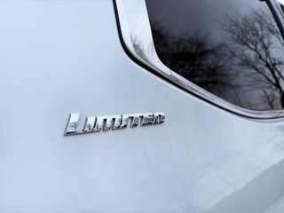 Toyota Tundra Limited + CREW + CUIR + TOIT PANO + CARPLAY + WOW 2022