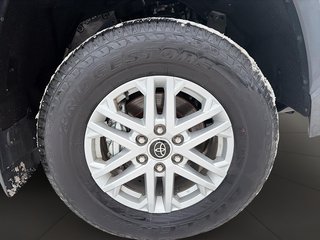 Toyota Tundra SR5 + 4 PORTES + CARPLAY + CAMERA RECUL 2024