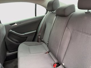 Volkswagen Jetta TRENDLINE PLUS + AIR CLIMATISÉ + SIÈGES CHAUFFANTS 2013