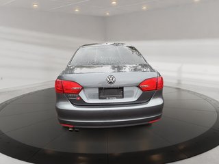 Volkswagen Jetta TRENDLINE PLUS + AIR CLIMATISÉ + SIÈGES CHAUFFANTS 2013