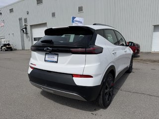 Chevrolet BOLT EUV LT REDLINE 2023 à Rimouski, Québec - 4 - w320h240px