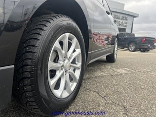 2019  Equinox AWD AWD 4DR LS W/1LS in Rimouski, Quebec - 5 - w320h240px