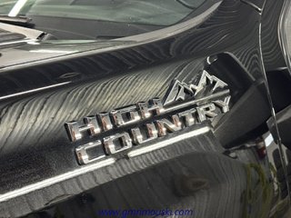 Chevrolet SILVERADO 2500H DURAMAX HIGH COUNTRY 2022 à Rimouski, Québec - 4 - w320h240px