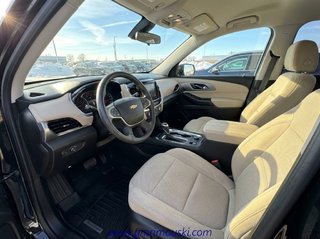 Chevrolet TRAVERSE LS 8 PASSAGERS V6 2023 à Rimouski, Québec - 2 - w320h240px