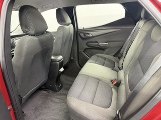 2023 Chevrolet BOLT EUV LT in Rimouski, Quebec - 4 - w320h240px