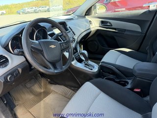 2011 Chevrolet Cruze 4DR SDN LS+ W/1SB in Rimouski, Quebec - 2 - w320h240px