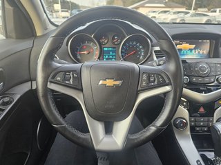 2014 Chevrolet Cruze in Pickering, Ontario - 14 - w320h240px