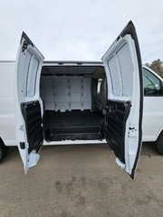 2021 Chevrolet Express Cargo Van in Pickering, Ontario - 32 - w320h240px