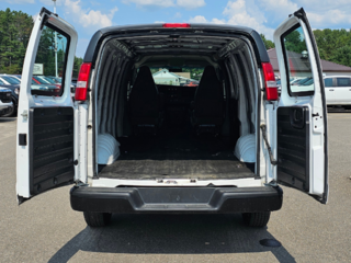 2021 Chevrolet Express Cargo Van in Pickering, Ontario - 6 - w320h240px