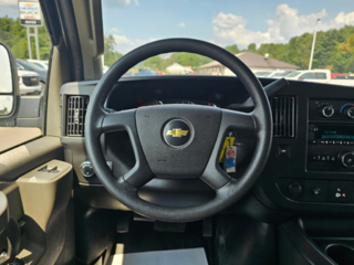 2021 Chevrolet Express Cargo Van in Pickering, Ontario - 14 - w320h240px