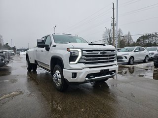 2025 Chevrolet Silverado 3500 HD in Pickering, Ontario - 3 - w320h240px